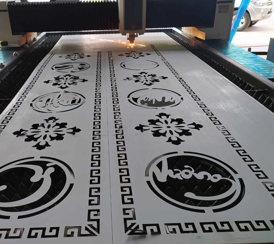 Cắt CNC laser tấm fomex, formex, foam giá rẻ tại Đà nẵng